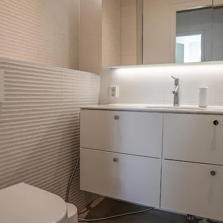 White Heaven By Booklapland Appartement *