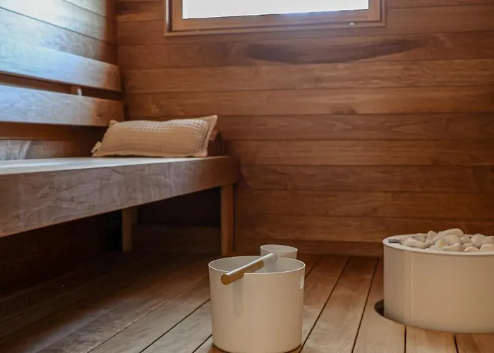 White Heaven By Booklapland Ροβανιέμι